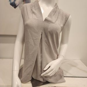 LIZ CLAIBORNE CAREER,  LARGE,BEAUTIFUL LIGHT PINK & BLACK,  PRINT BLOUSE TOP.